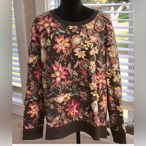 Talbots Tops - Like New Talbots Olive Green Floral Sweatshirt Sz. XL
